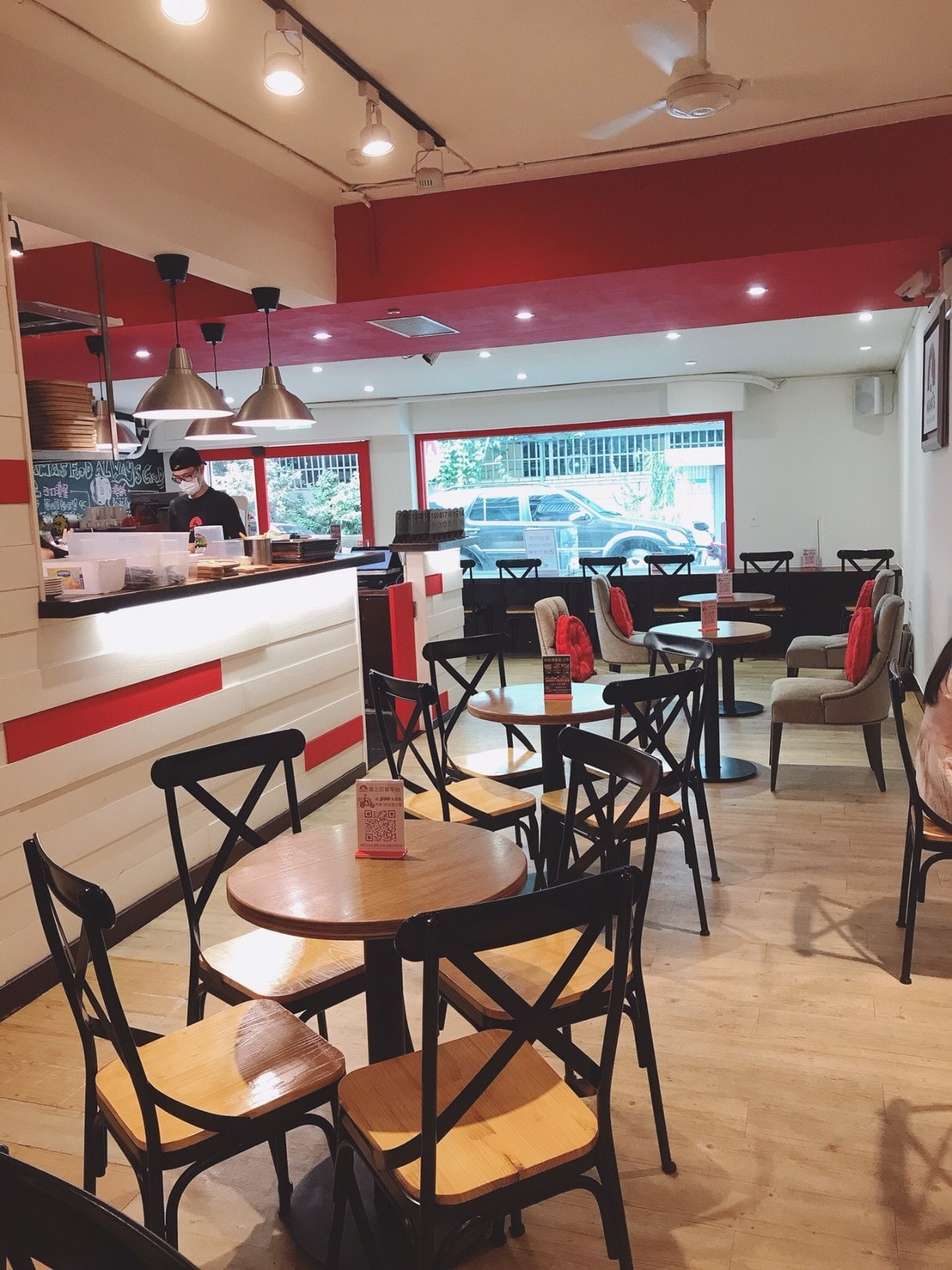 食記 MAMA'S 鐵鍋早午餐台北松山小巨蛋站美食巷弄人