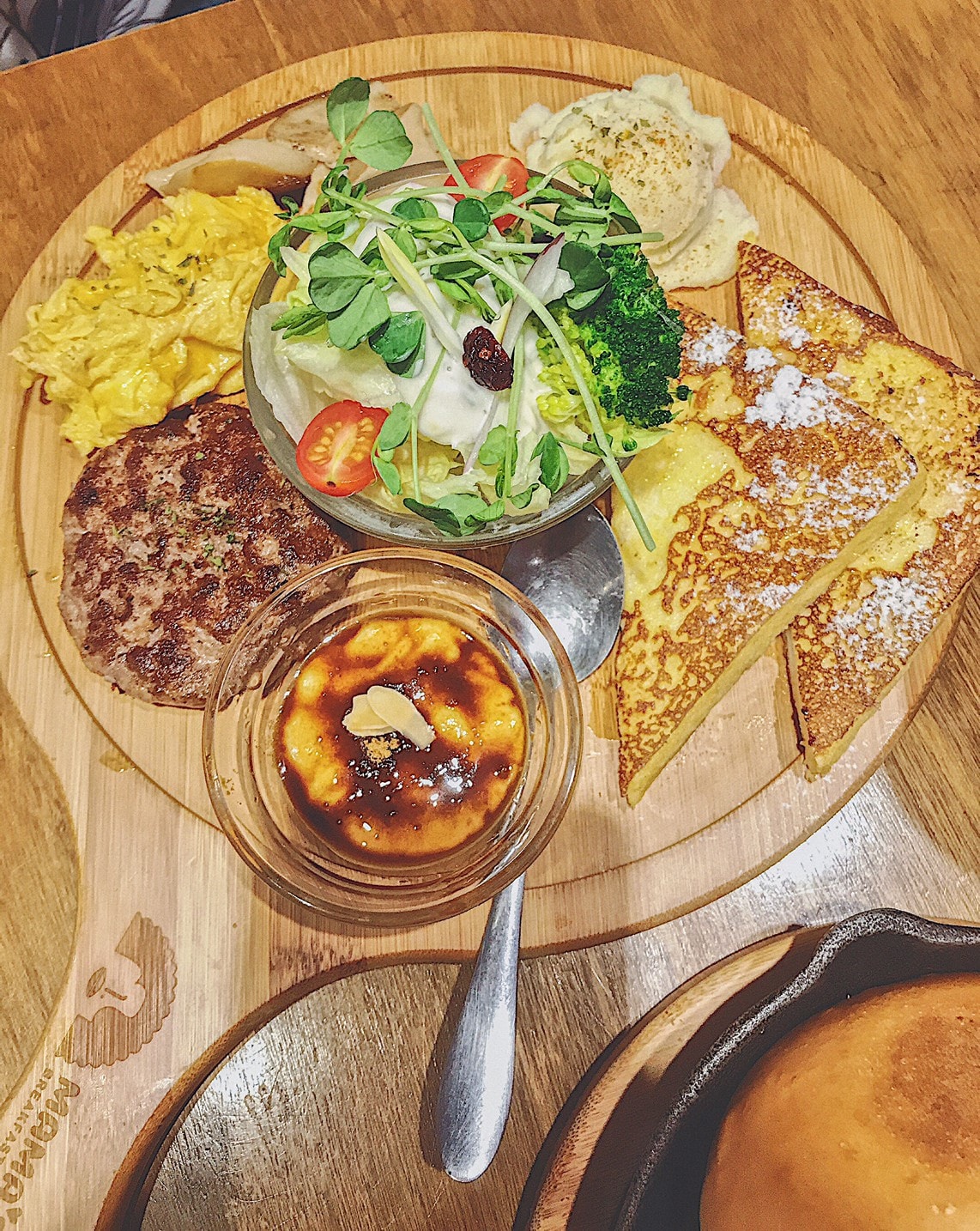 食記 MAMA'S 鐵鍋早午餐台北松山小巨蛋站美食巷弄人