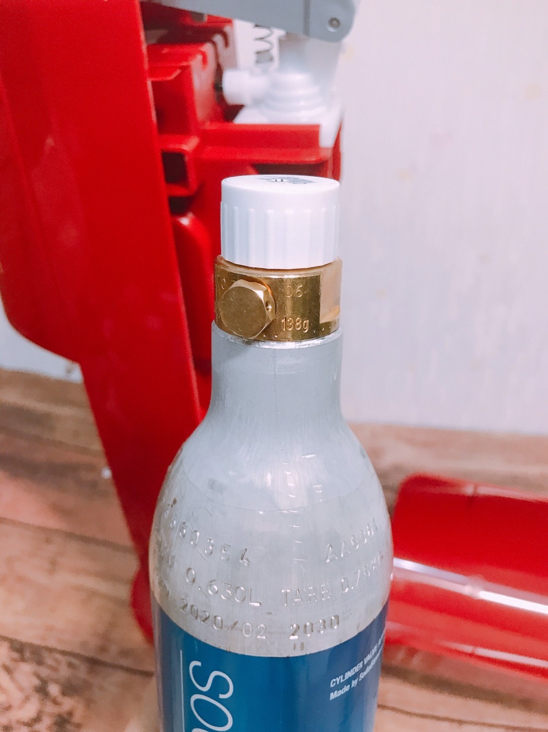 Sodastream氣泡水機༺輕鬆製作沁涼飲料讓你多喝水 Sodastream氣泡水機༺輕鬆製作沁涼飲料讓你多喝水