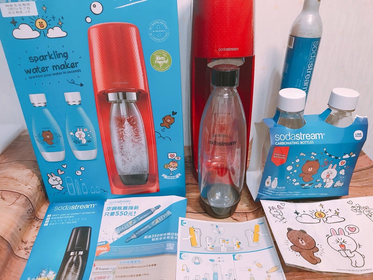 Sodastream氣泡水機༺輕鬆製作沁涼飲料讓你多喝水 Sodastream氣泡水機༺輕鬆製作沁涼飲料讓你多喝水