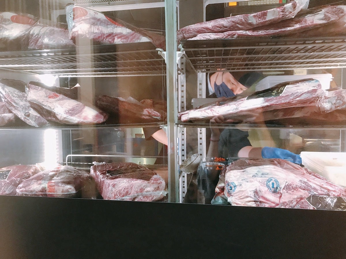 ༩ 食記 ཾ黑毛和牛一頭切༺台北三重築間集團推薦頂級日本和 ༩ 食記 ཾ黑毛和牛一頭切༺台北三重築間集團推薦頂級日本和