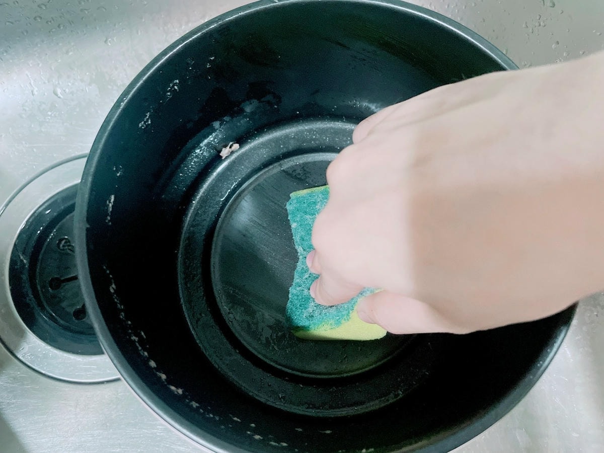 MOLIJIA 魔力家M17多功能不沾快煮小電鍋/電子鍋1. MOLIJIA 魔力家M17多功能不沾快煮小電鍋/電子鍋1.