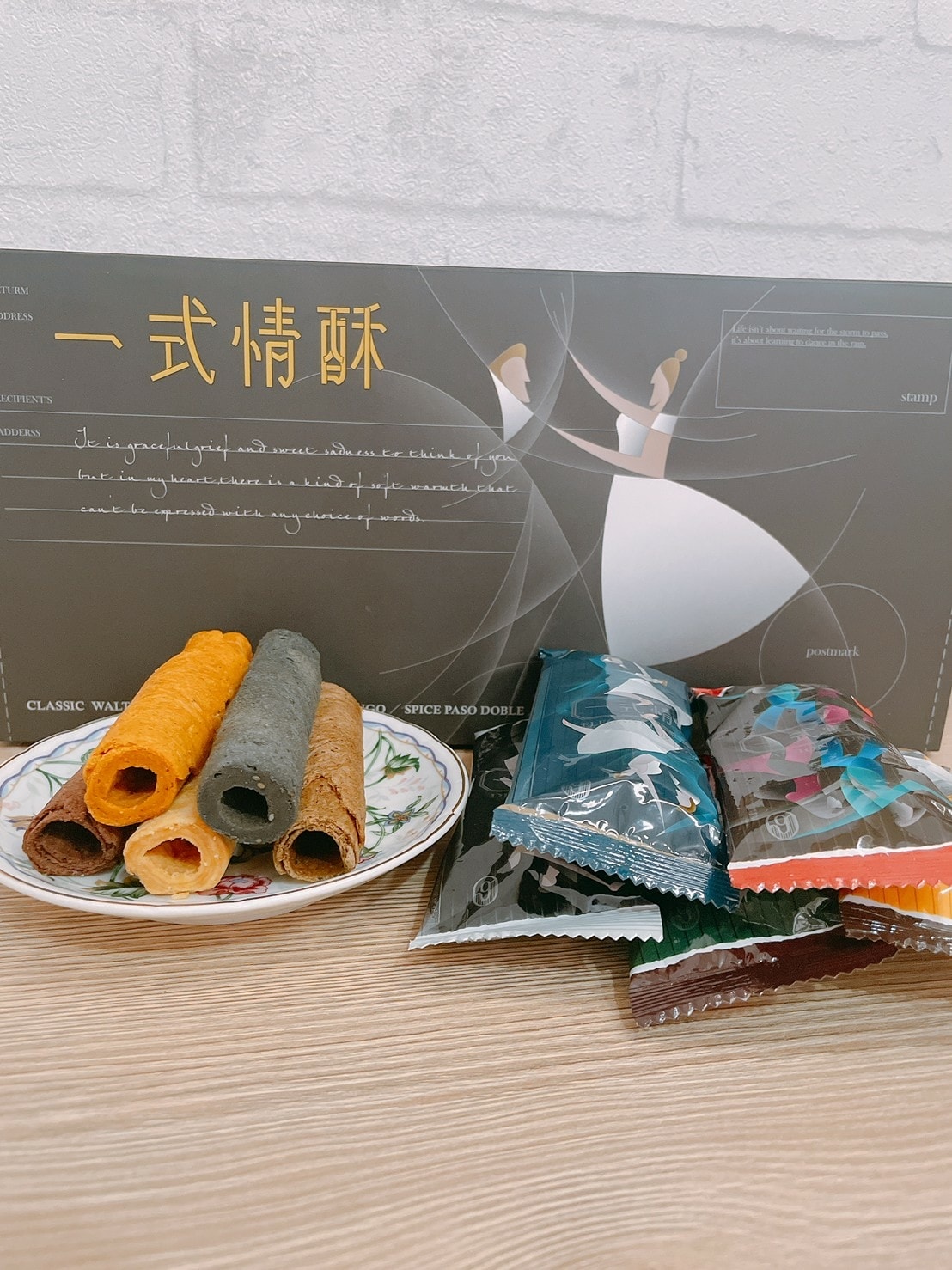 ༩ 食記 ཾ谷溜谷溜༺台中一式情酥蛋捲x台中團購宅備美食x