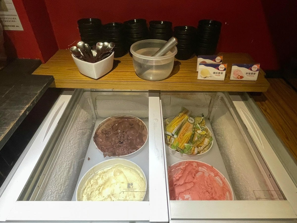 食記 ཾ名炙炭火燒肉༺新北三重頂級燒肉、海鮮燒烤吃到飽