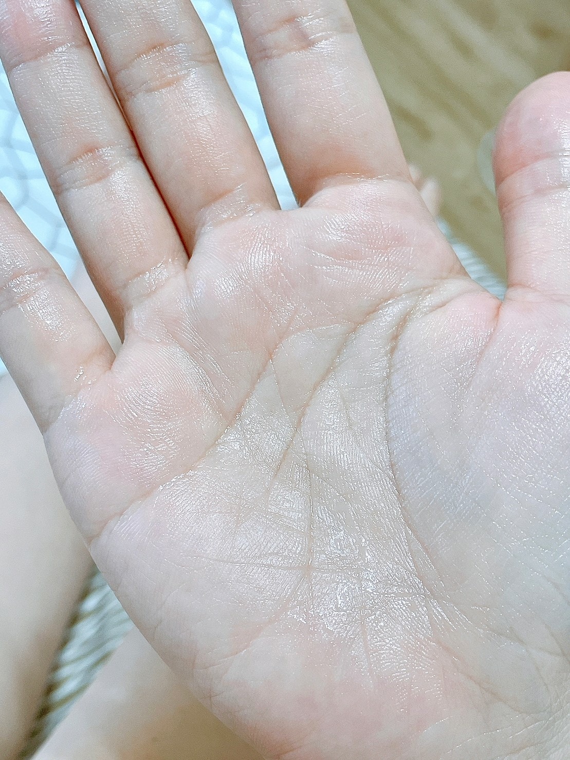 LOYE 樂妍༺小蒼蘭潤白香水身體乳一抹化水箱乳液開箱x10