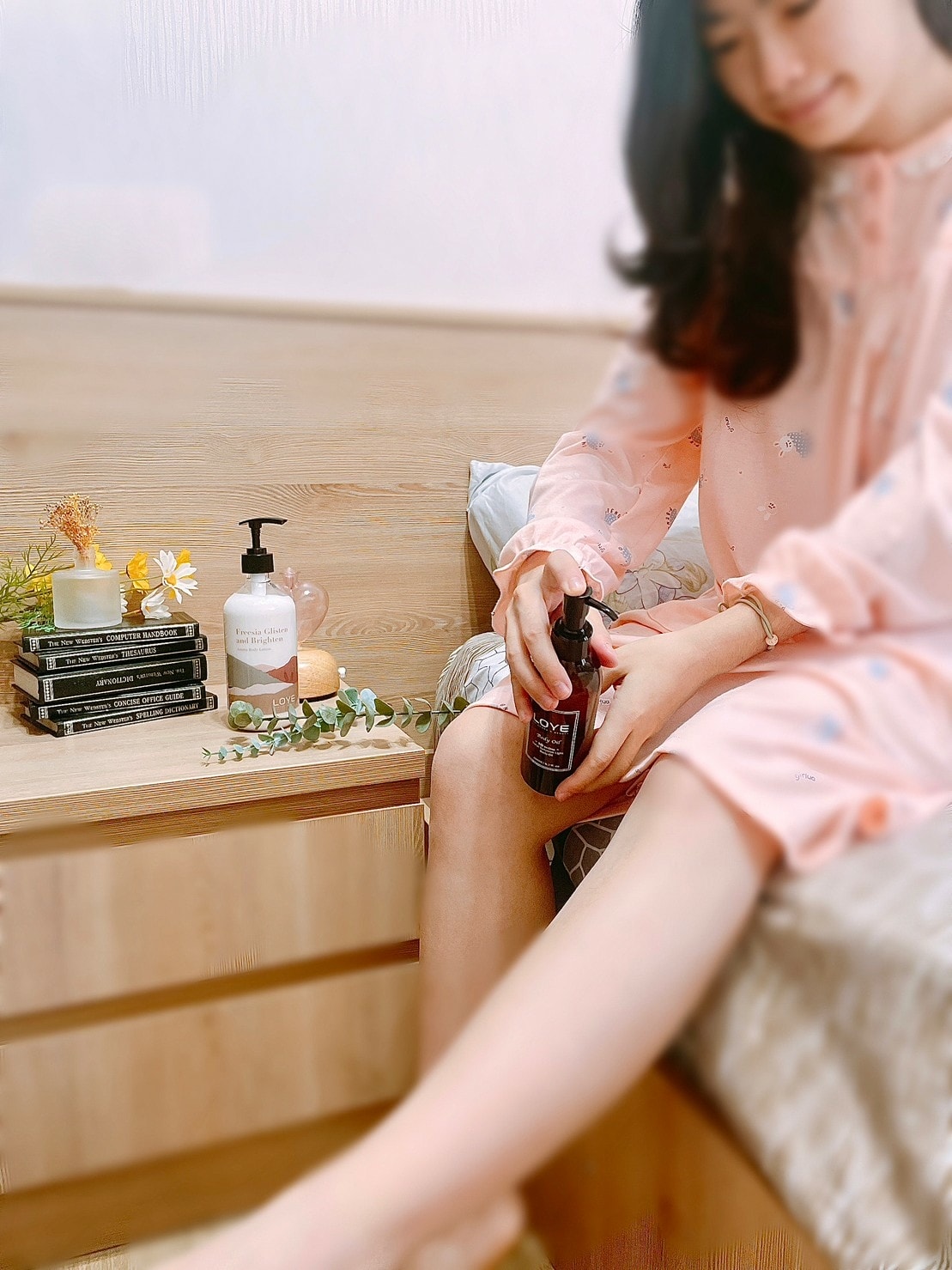 LOYE 樂妍༺小蒼蘭潤白香水身體乳一抹化水箱乳液開箱x10