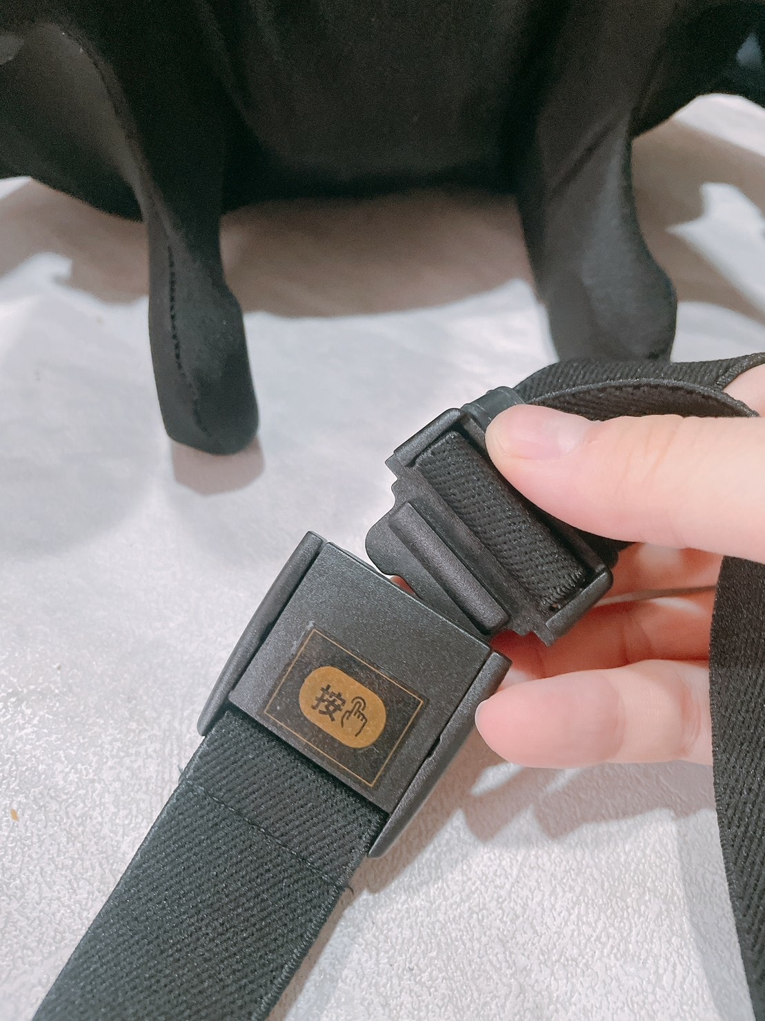 【MOLIJIA魔力家】M637無線免手持充電式肩頸按摩帶༺