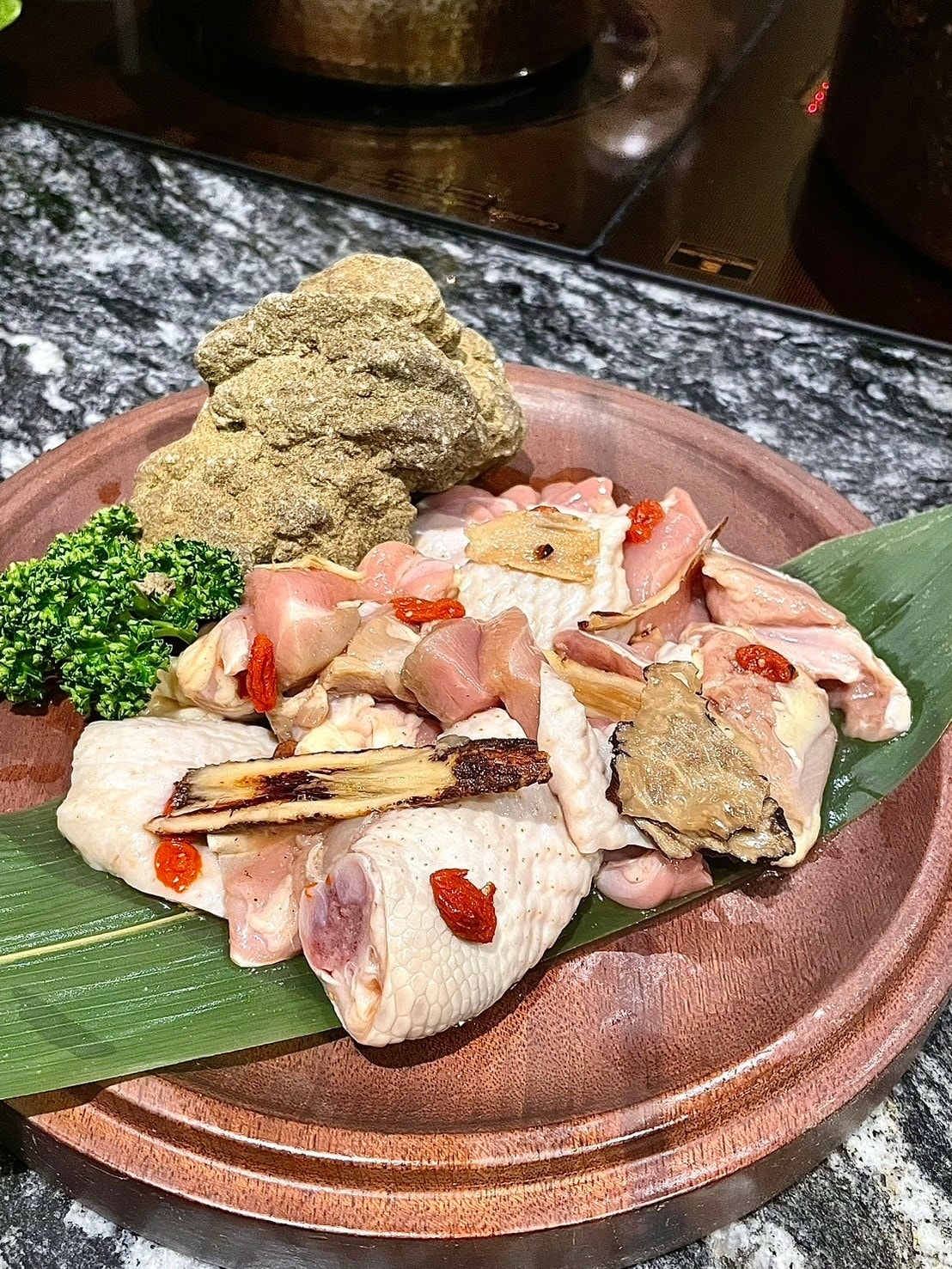 食記 ཾ二本松涮涮屋 全程專人桌邊服務火鍋名店x藝人推薦頂級