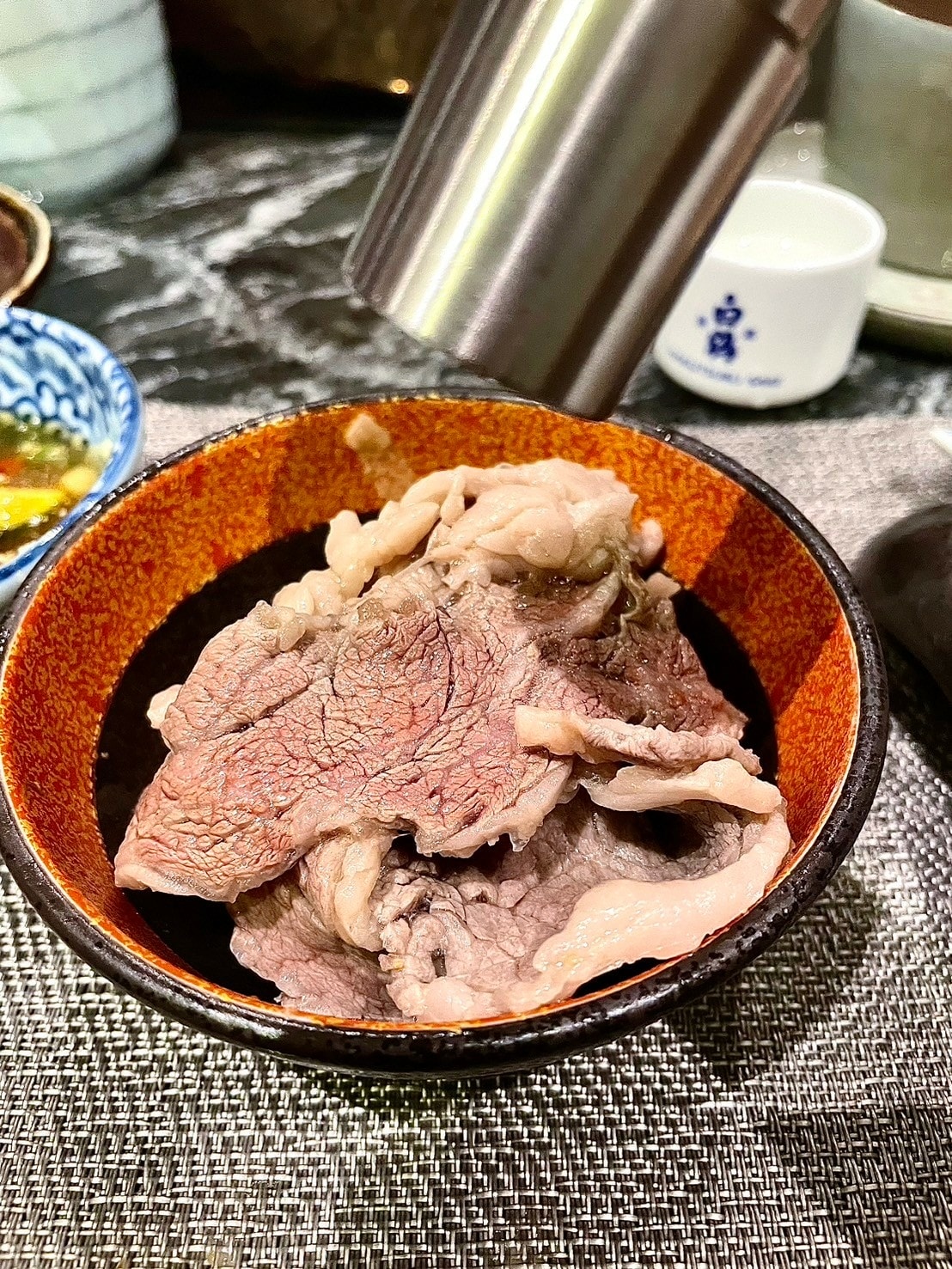 食記 ཾ二本松涮涮屋 全程專人桌邊服務火鍋名店x藝人推薦頂級