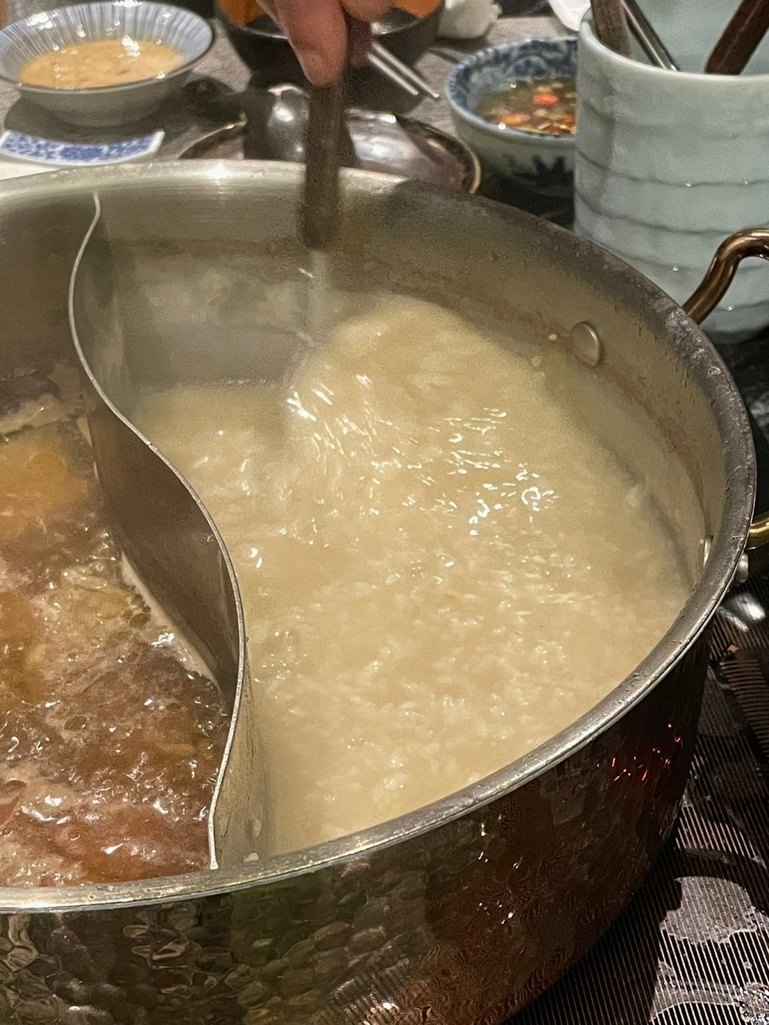 食記 ཾ二本松涮涮屋 全程專人桌邊服務火鍋名店x藝人推薦頂級