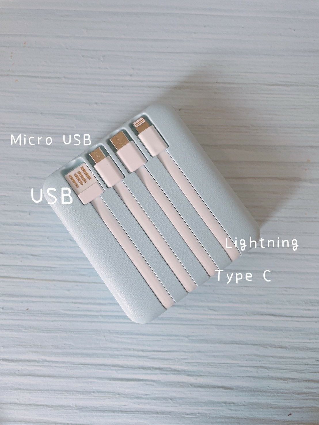 E-books B85 五合一LED免帶線行動電源x多功能照 E-books B85 五合一LED免帶線行動電源x多功能照