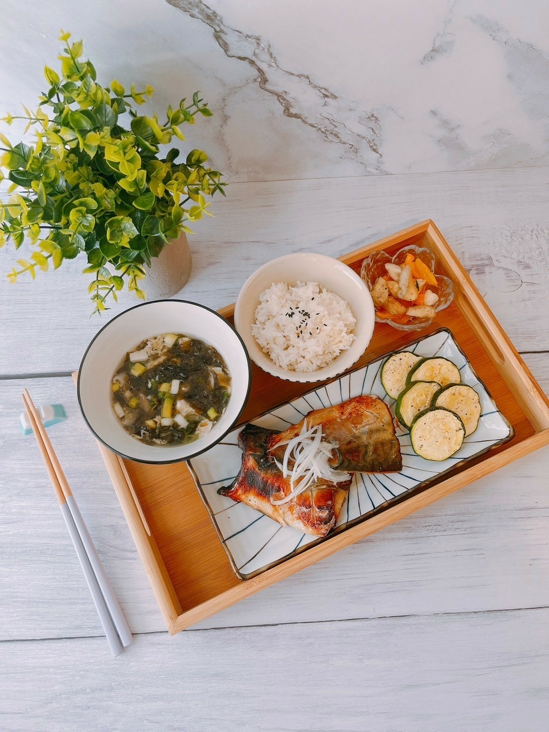 Roommi奶油小生氣炸烤箱༺小巧奶黃色質感x租屋族、單身族