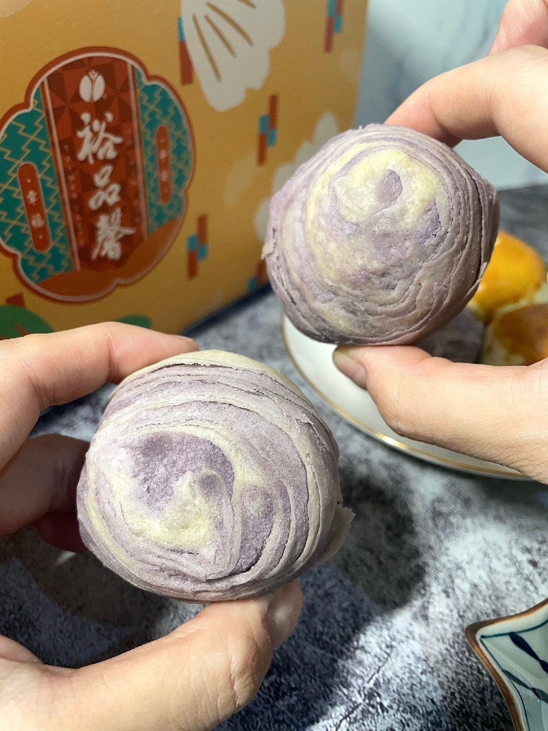 食記 ཾ裕品馨༺必吃爆漿流沙酥、帝王酥,雲朵小酥餅中秋禮盒宅