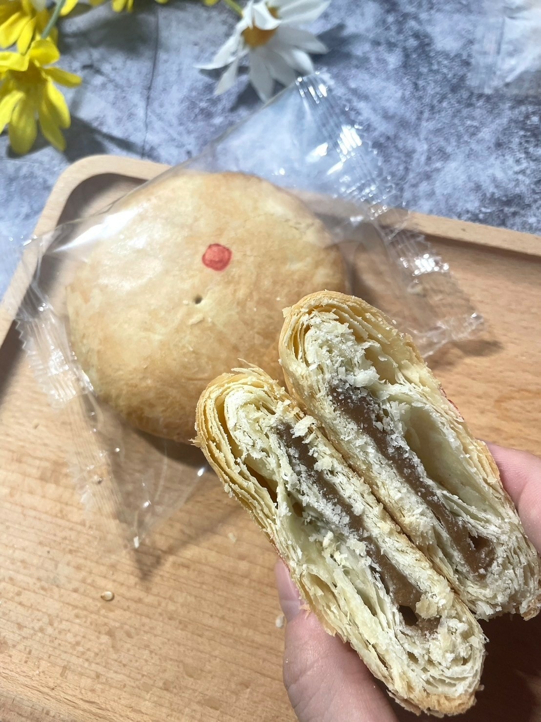 食記 ཾ裕品馨༺必吃爆漿流沙酥、帝王酥,雲朵小酥餅中秋禮盒宅