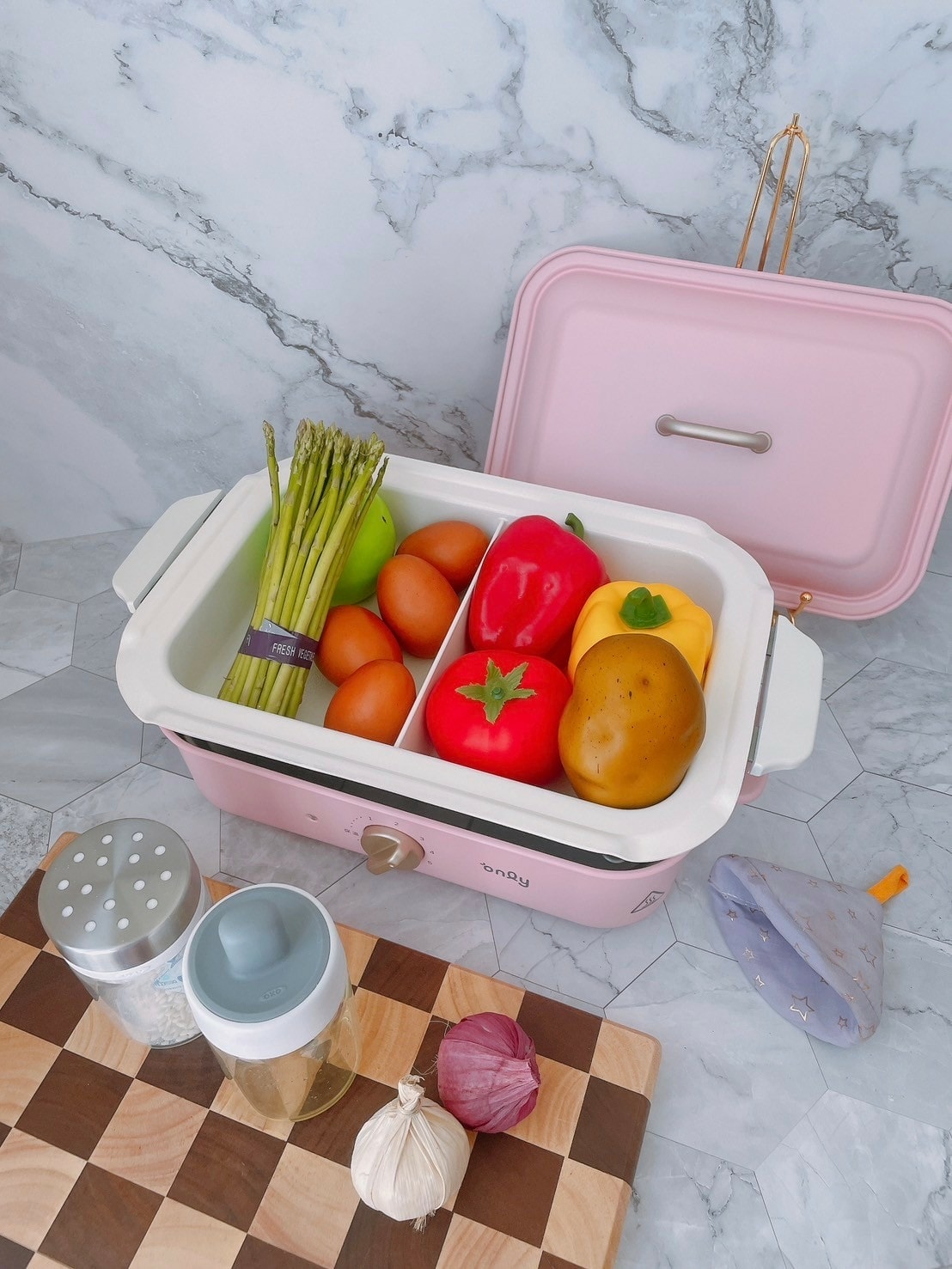 only 多功能不沾復古電烤盤赫本粉一盤多用x火鍋、煎烤、