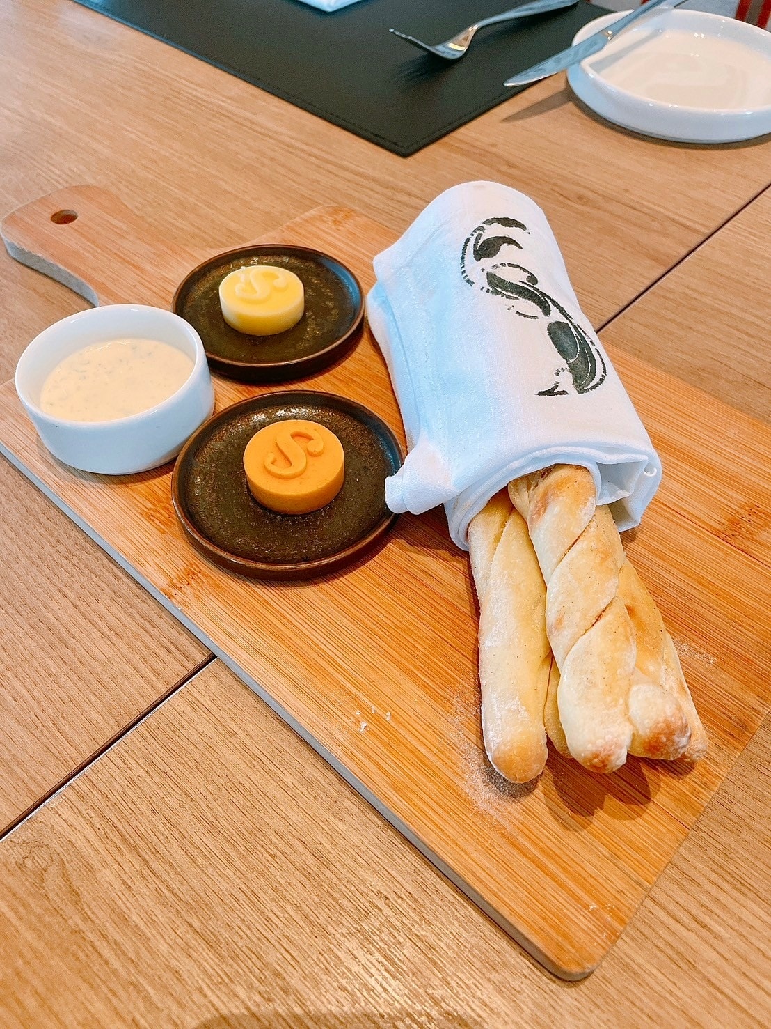 食記Seasons by olivier e.台北W H