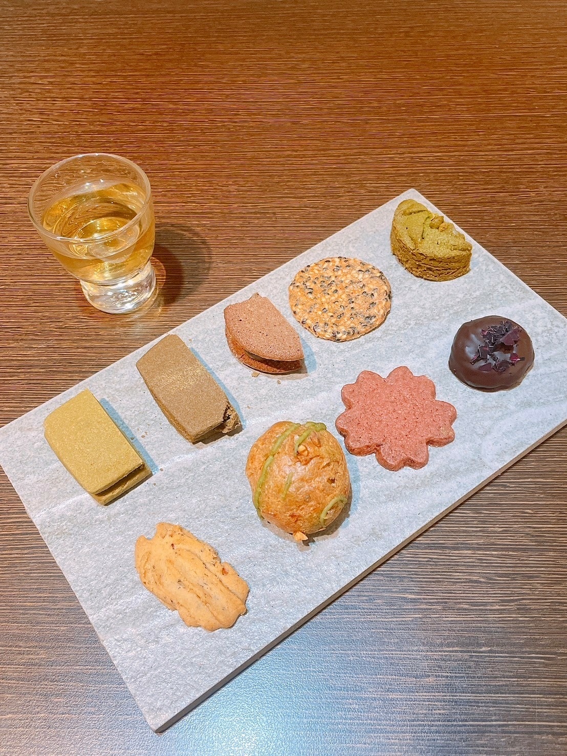 食記七見櫻堂日式風呂敷手工喜餅禮盒試吃x人氣三明治餅乾