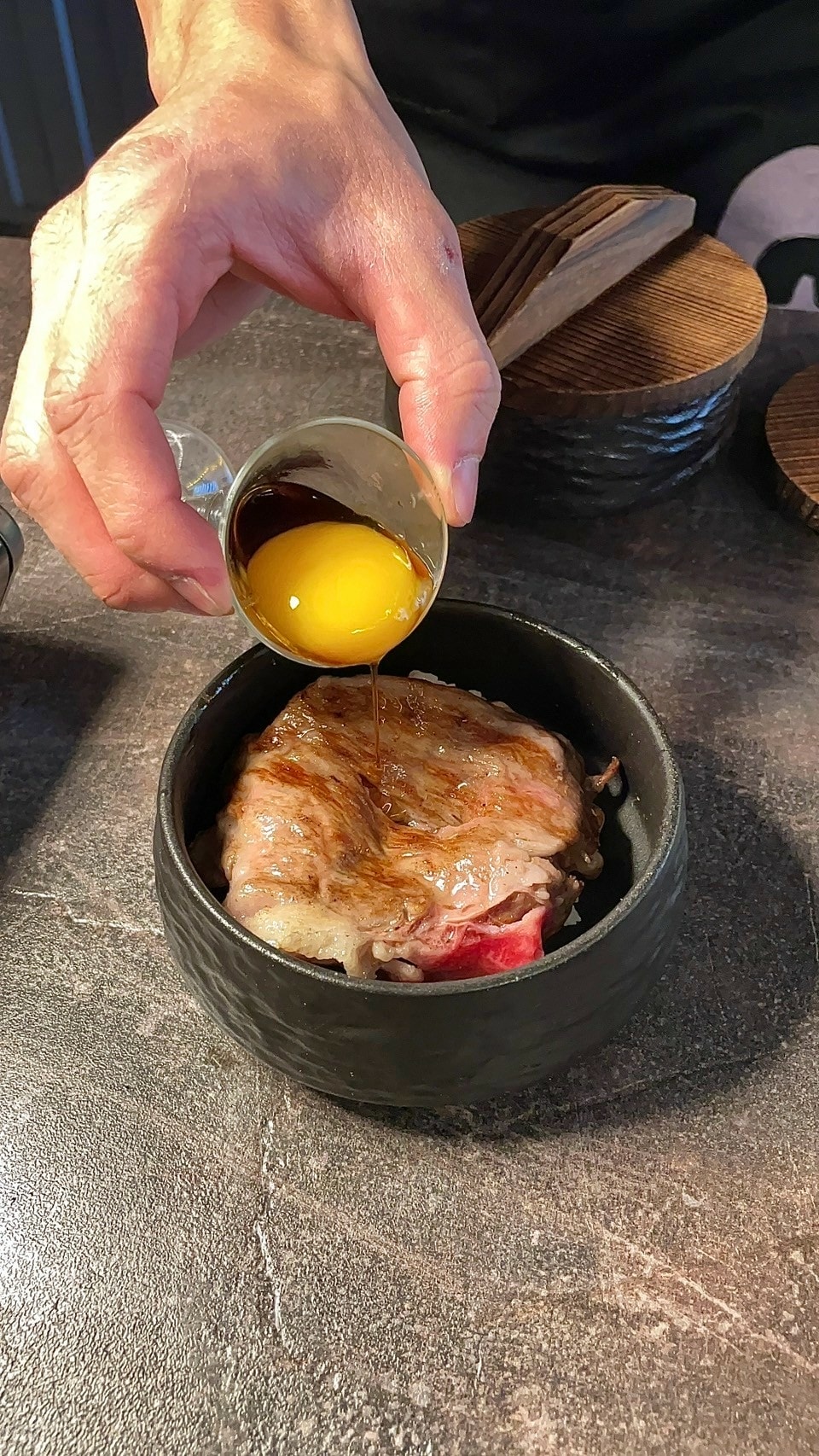 食記春間艸艸台中西區無菜單和牛海鮮燒肉專門店x全程代烤