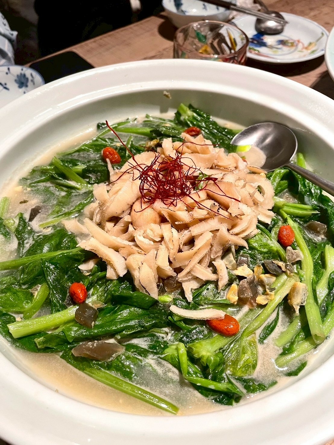 食記春韭晴光店人氣私廚,AI教父也愛的濃郁精華黃金雞湯無 食記春韭晴光店人氣私廚,AI教父也愛的濃郁精華黃金雞湯無