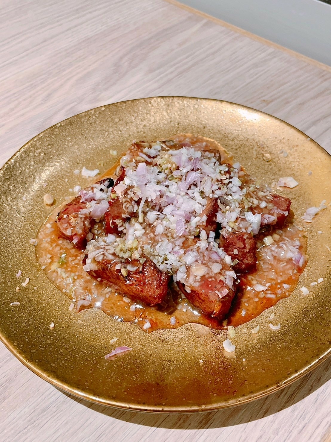 食記 大四喜麻辣雞公煲西門町麻辣牛舌料理x港籍主廚料理 食記 大四喜麻辣雞公煲西門町麻辣牛舌料理x港籍主廚料理