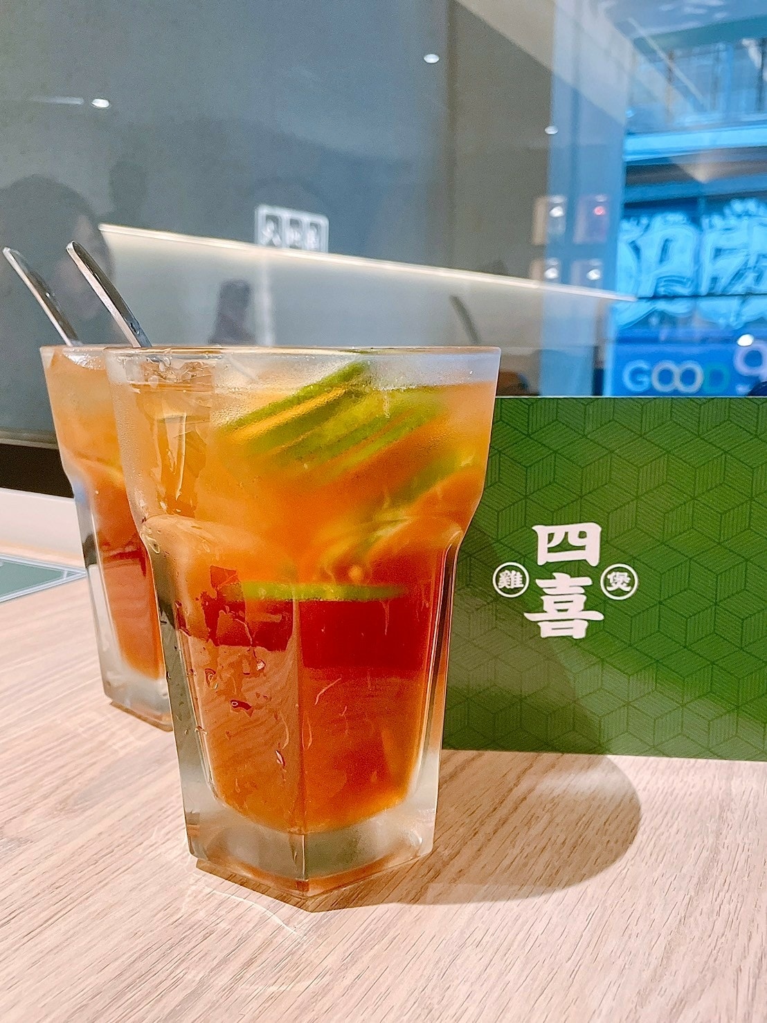 食記 大四喜麻辣雞公煲西門町麻辣牛舌料理x港籍主廚料理 食記 大四喜麻辣雞公煲西門町麻辣牛舌料理x港籍主廚料理