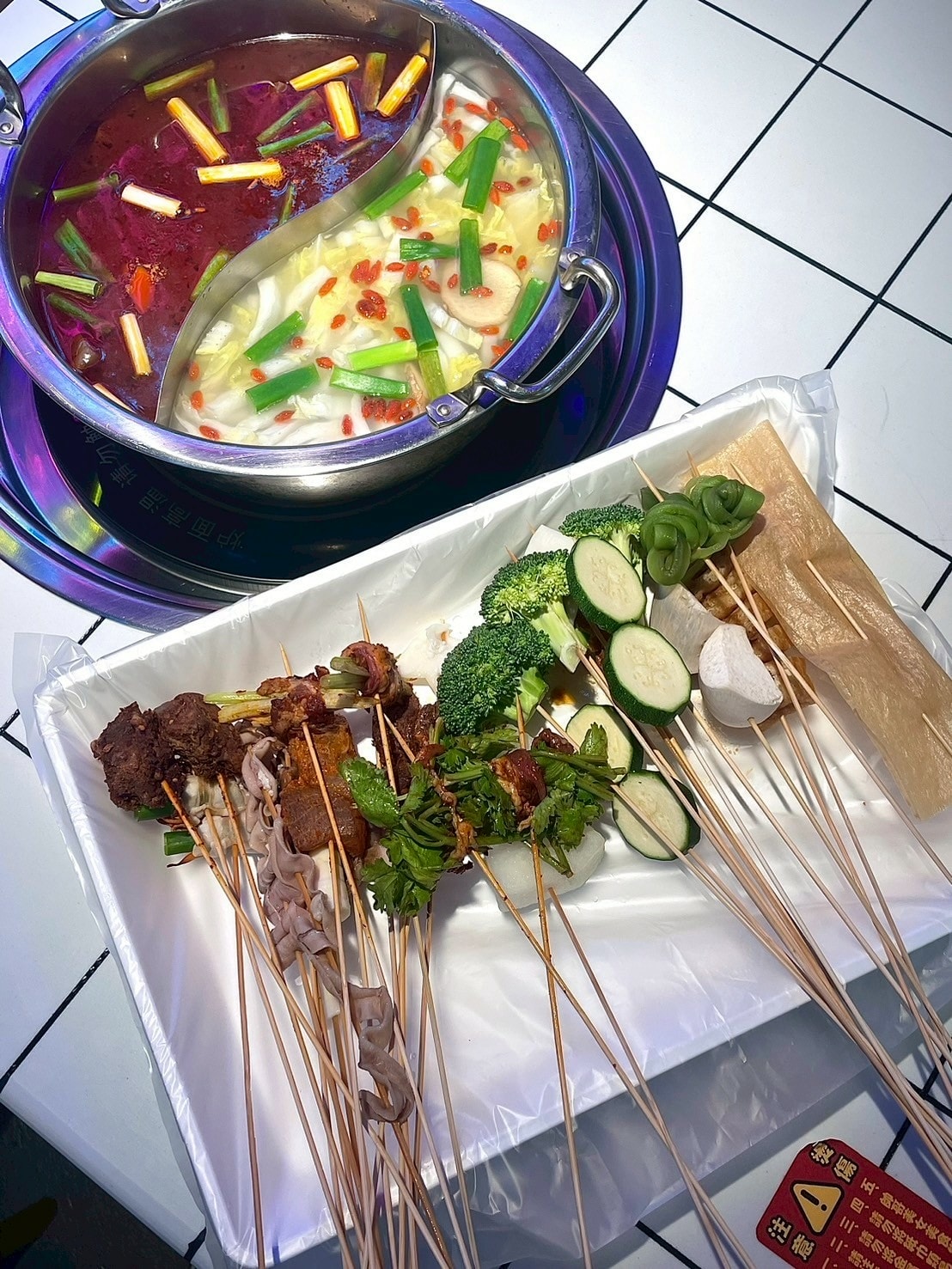 食記辣吉點成都串串香台北市民大道一串只要十元?麻辣香特色 食記辣吉點成都串串香台北市民大道一串只要十元?麻辣香特色