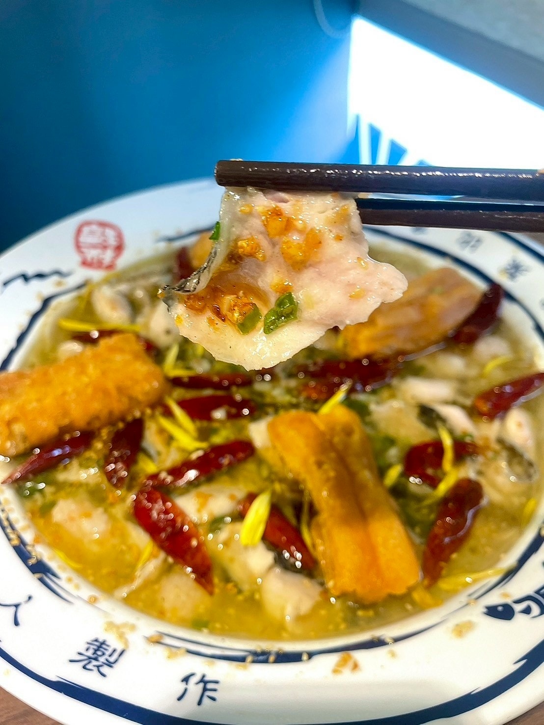 食記刁民酸菜魚府中店人氣酸菜魚插旗新北板橋!酸爽軟嫩酸菜