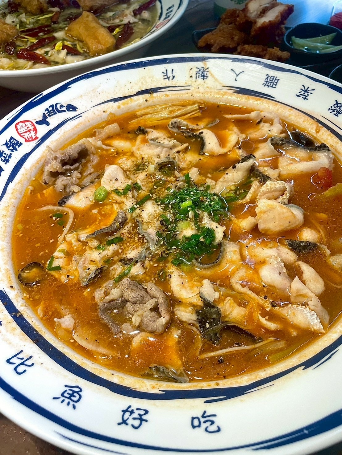 食記刁民酸菜魚府中店人氣酸菜魚插旗新北板橋!酸爽軟嫩酸菜