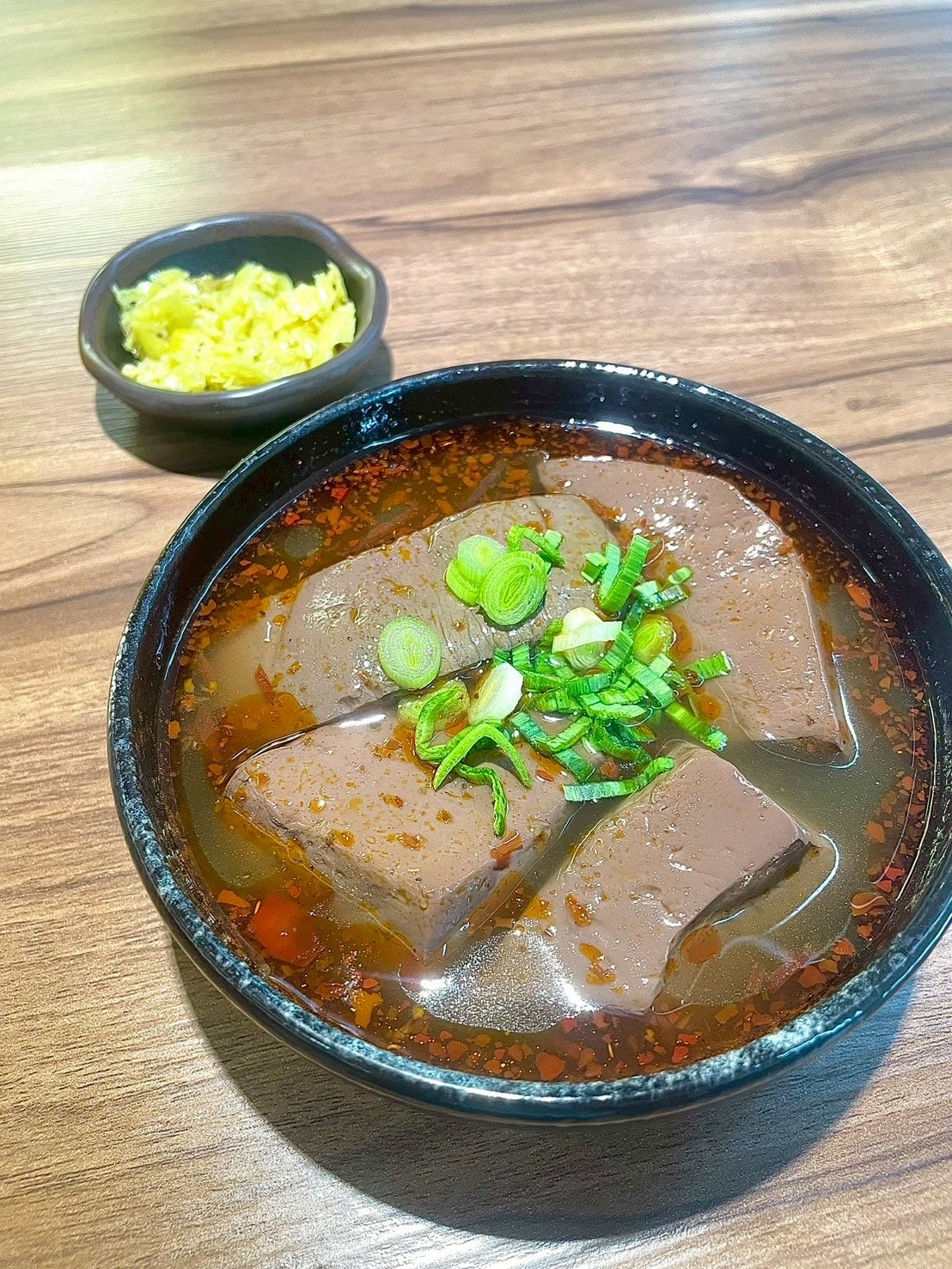 食記刁民酸菜魚府中店人氣酸菜魚插旗新北板橋!酸爽軟嫩酸菜