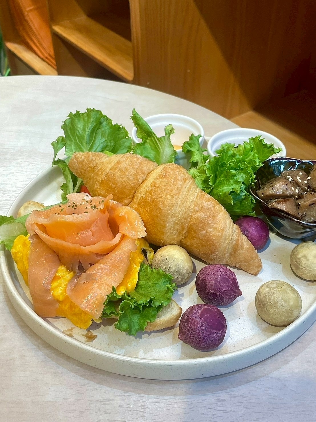 TING ROOM CAFÉ