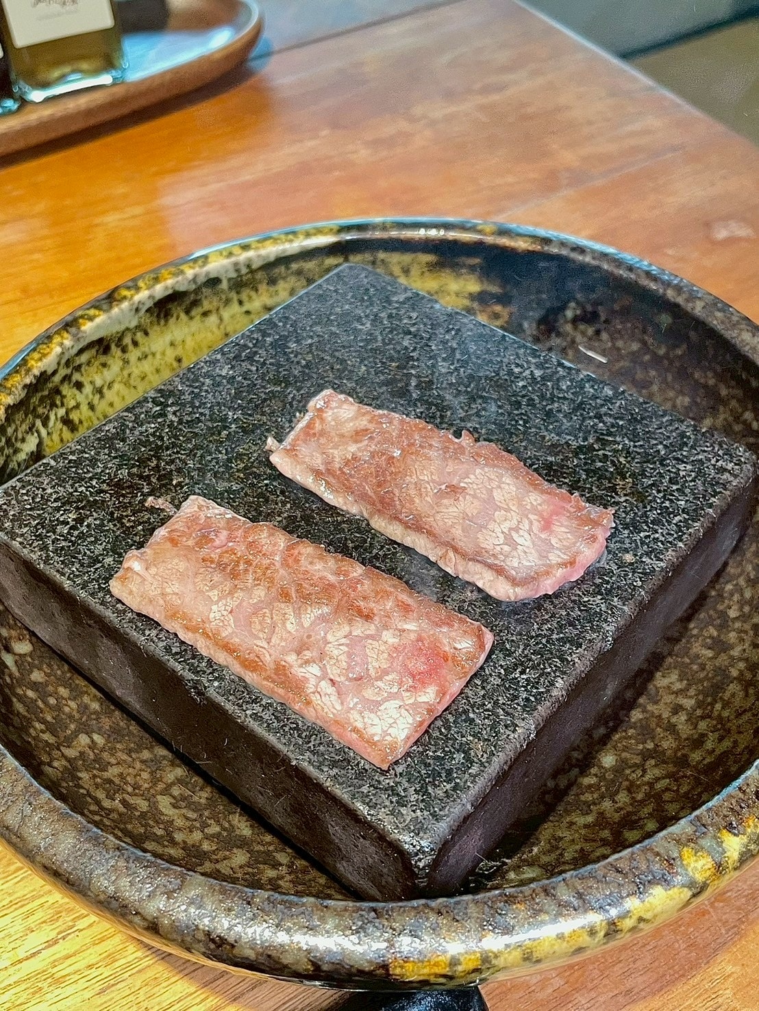 食記名流水岸新北新店烏來日式景觀餐廳x森林系玻璃屋,享受