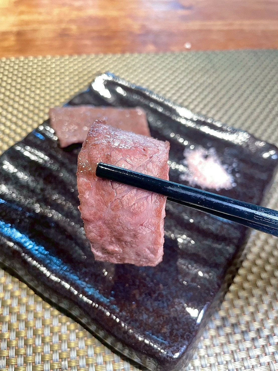 食記名流水岸新北新店烏來日式景觀餐廳x森林系玻璃屋,享受