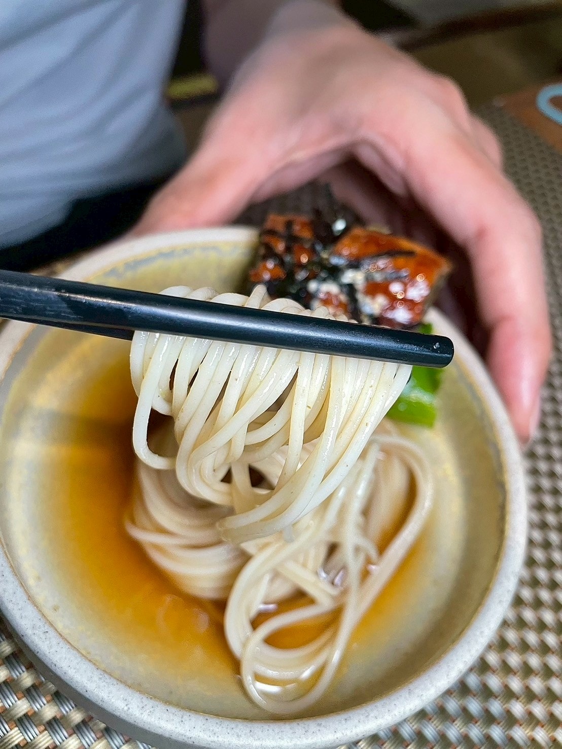 食記名流水岸新北新店烏來日式景觀餐廳x森林系玻璃屋,享受