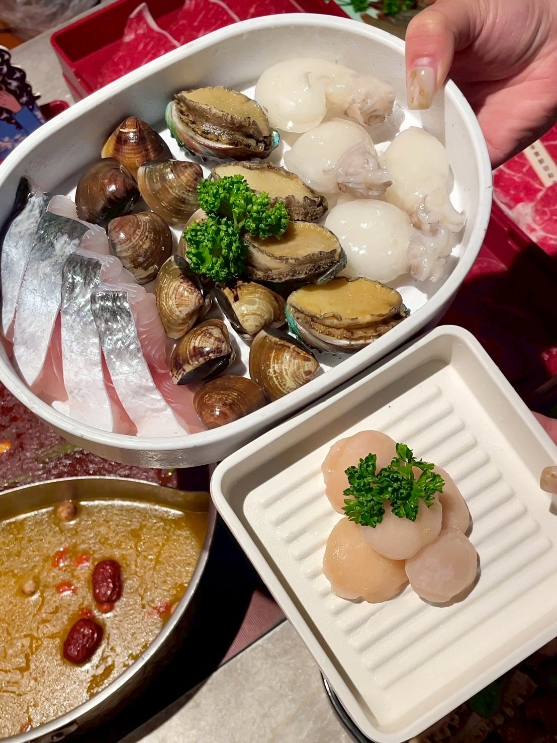 食記向辣王品集團旗下和牛、海鮮吃到飽麻辣火鍋西門店,最低