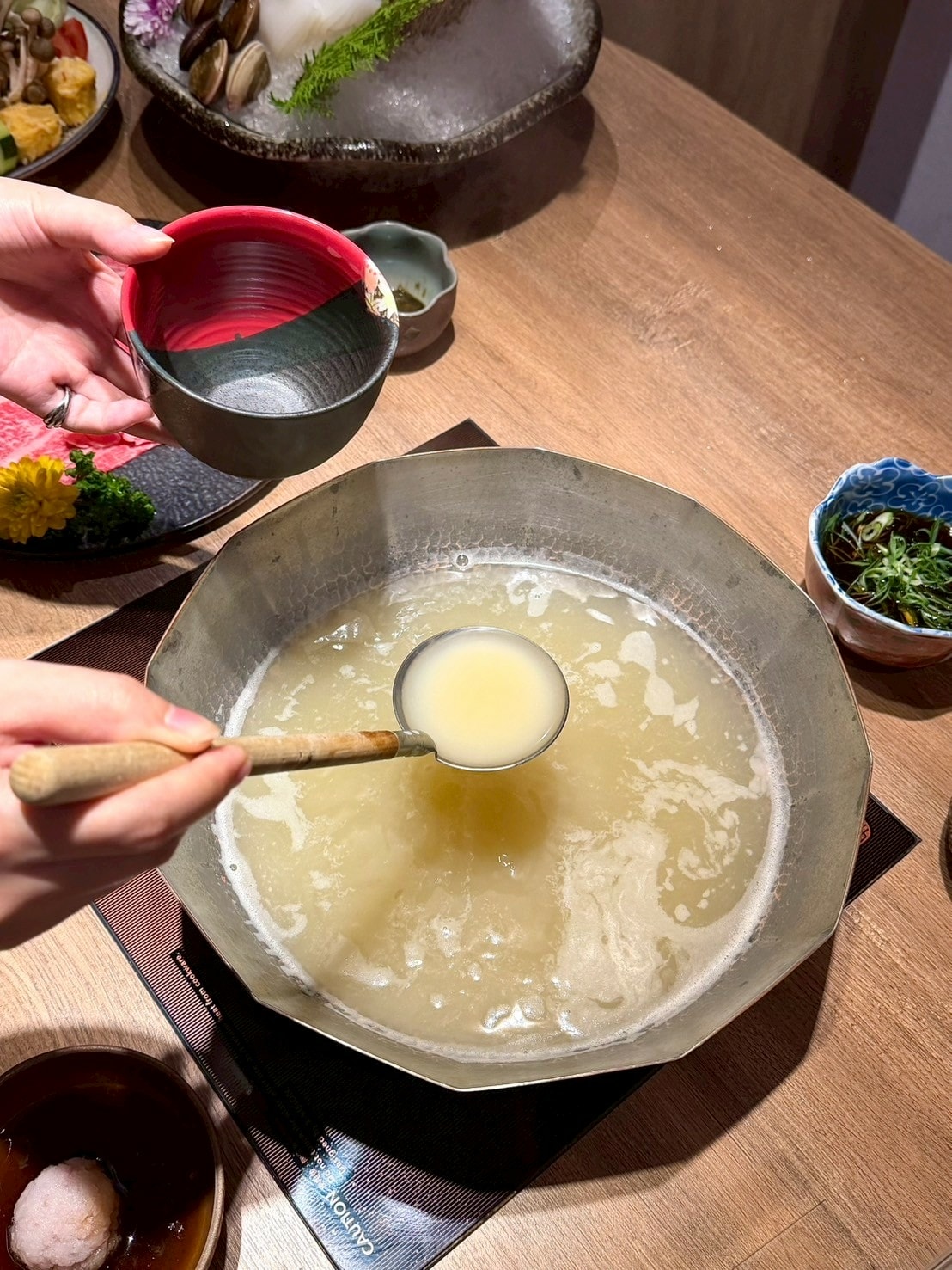 食記金月日本鍋料理擔當台北大安全新裝潢開幕!頂級涮涮鍋、 食記金月日本鍋料理擔當台北大安全新裝潢開幕!頂級涮涮鍋、