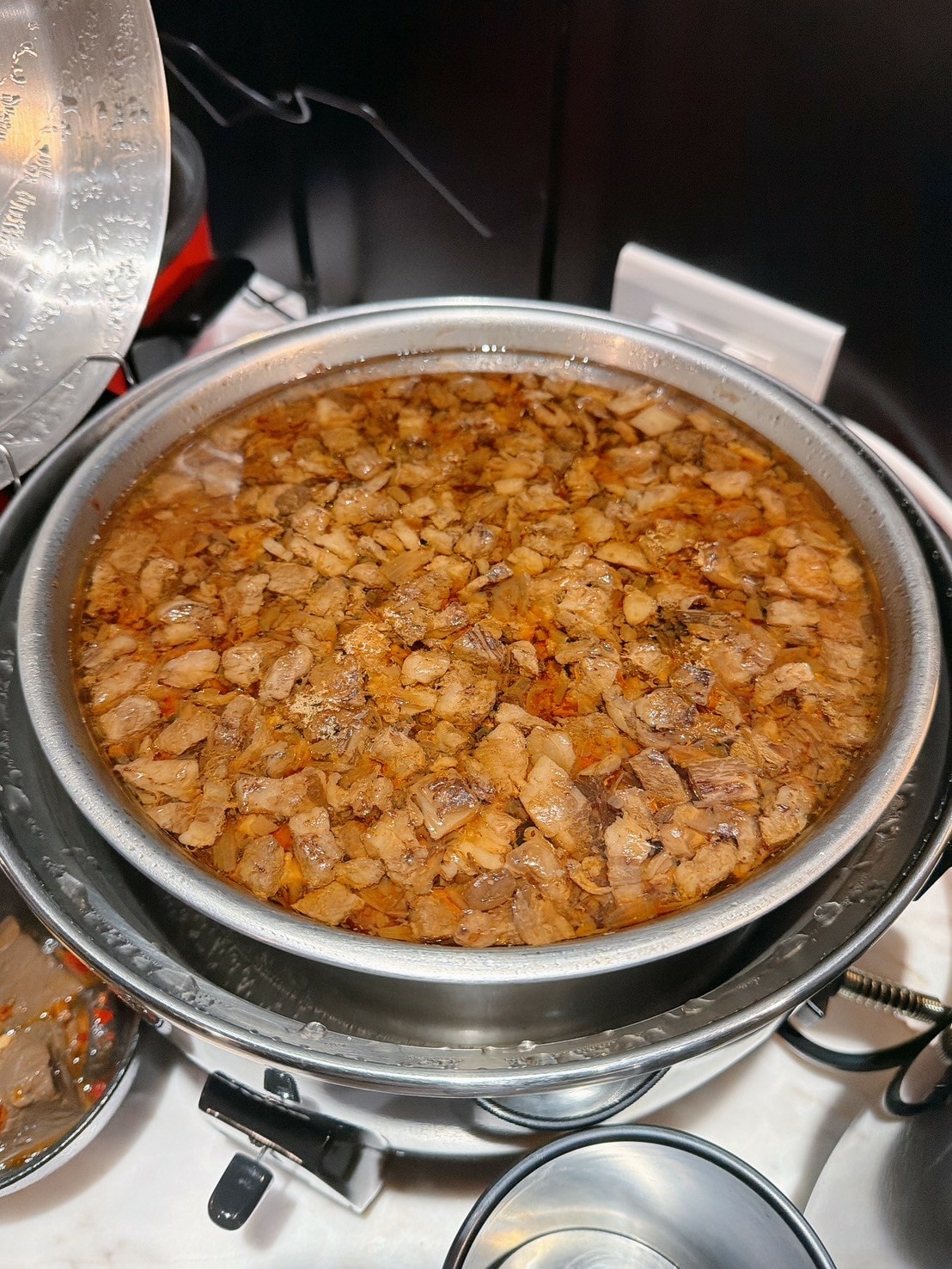 食記涮武鶴和牛鍋物新北板橋人氣和牛、帝王蟹吃到飽火鍋,日