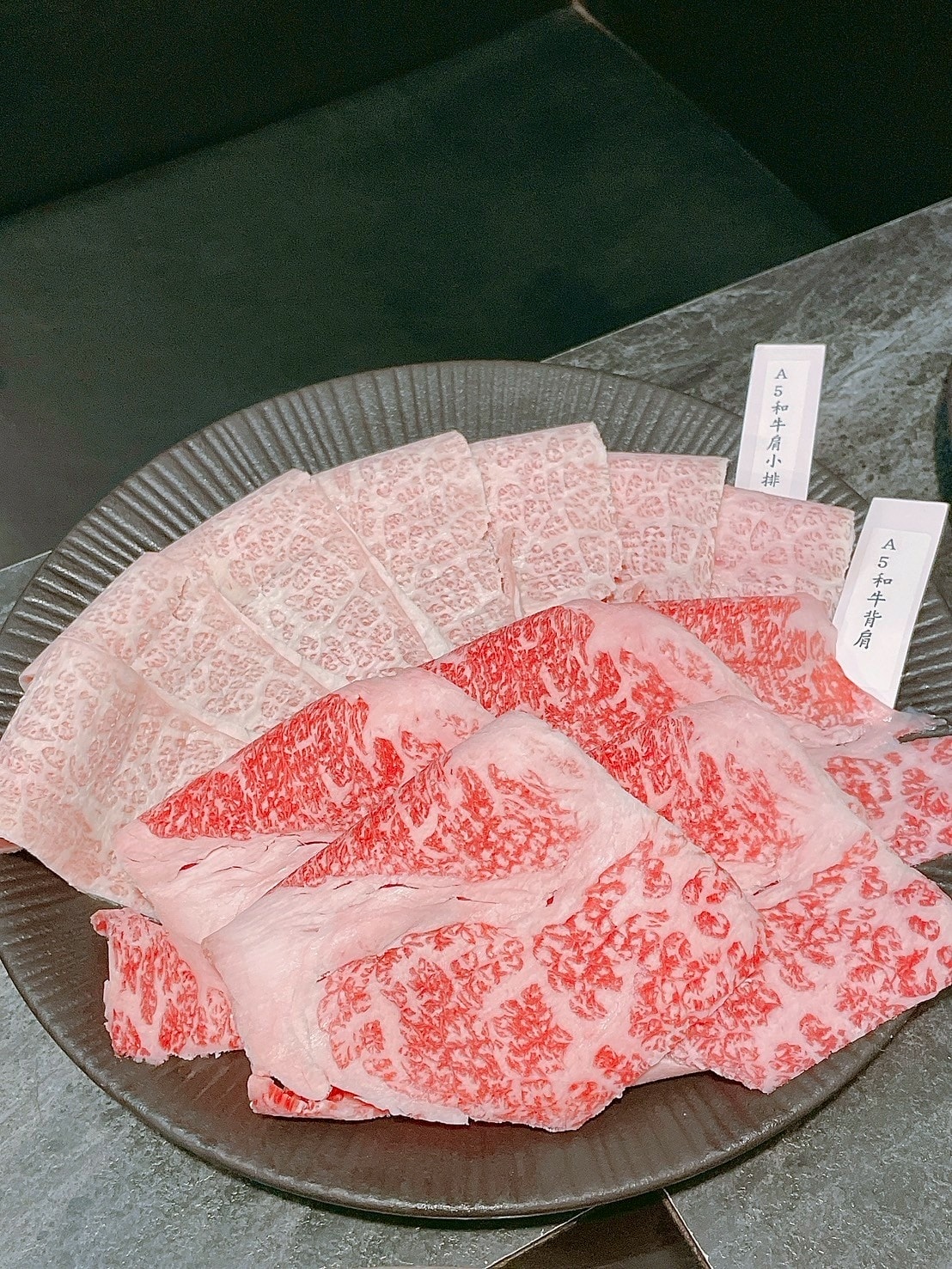 食記涮武鶴和牛鍋物新北板橋人氣和牛、帝王蟹吃到飽火鍋,日