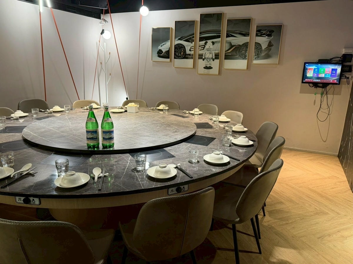 食記御八方極品海鮮和牛鍋全預約制包廂KTV桌菜,適合聚會