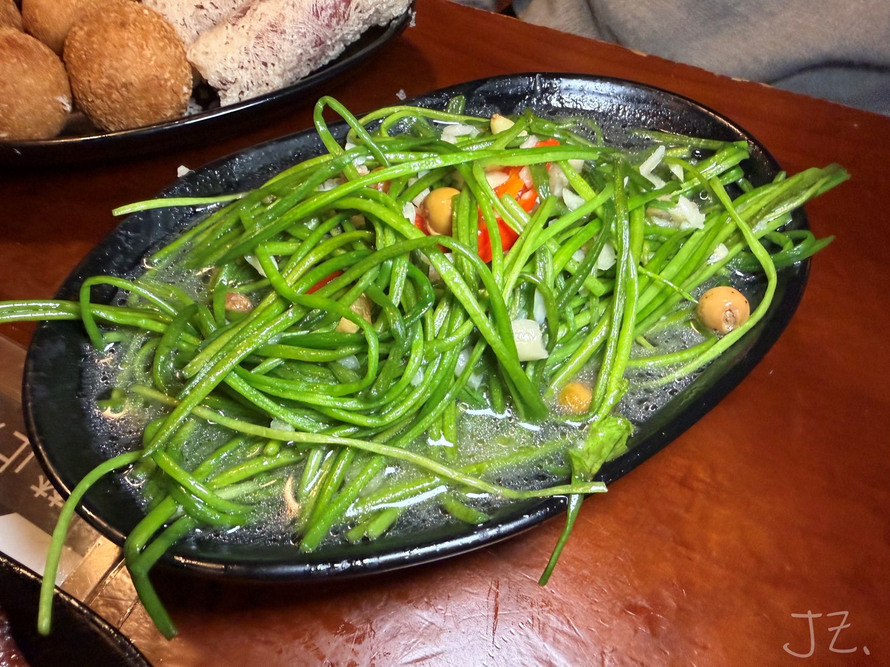 食記★起家莊雞老闆|南京復興美食桶仔雞創始總店,慶生與朋友聚會免費KTV一次滿足 - 第12張圖 食記★起家莊雞老闆|南京復興美食桶仔雞創始總店,慶生與朋友聚會免費KTV一次滿足