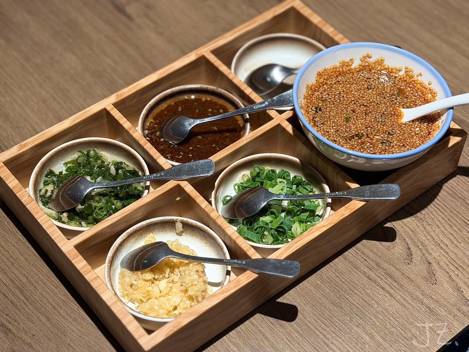 星曜雞湯｜台北必喝高級雞湯之一，用料不手軟的濃郁金黃暖雞湯