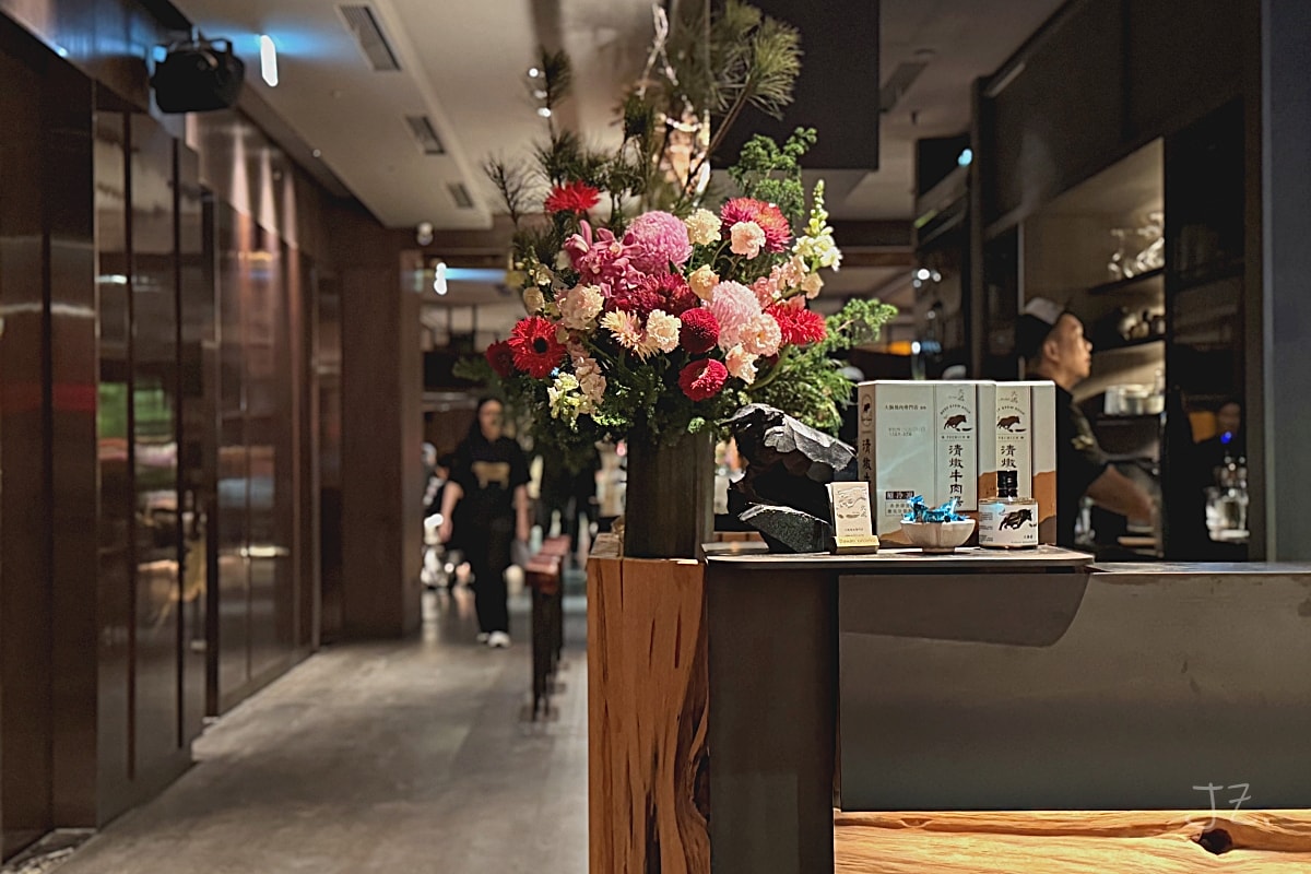 食記★大腕燒肉專門店|台北內湖四度蟬聯米其林一星燒肉專門店,必點幻切牛舌夢幻逸品 - 第3張圖 食記★大腕燒肉專門店|台北內湖四度蟬聯米其林一星燒肉專門店,必點幻切牛舌夢幻逸品