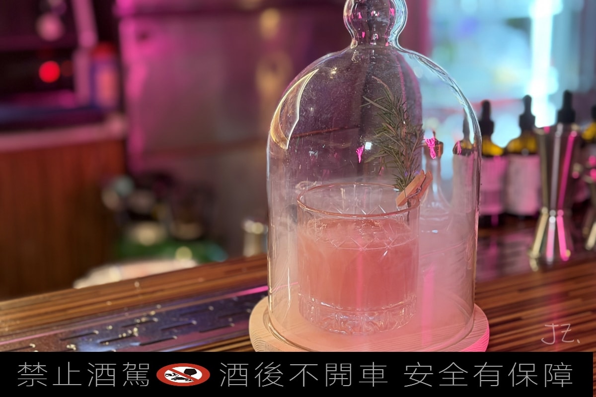 食記★鹿餐酒館｜新北永和深夜美食 週末駐唱餐酒館的微醺夜生活