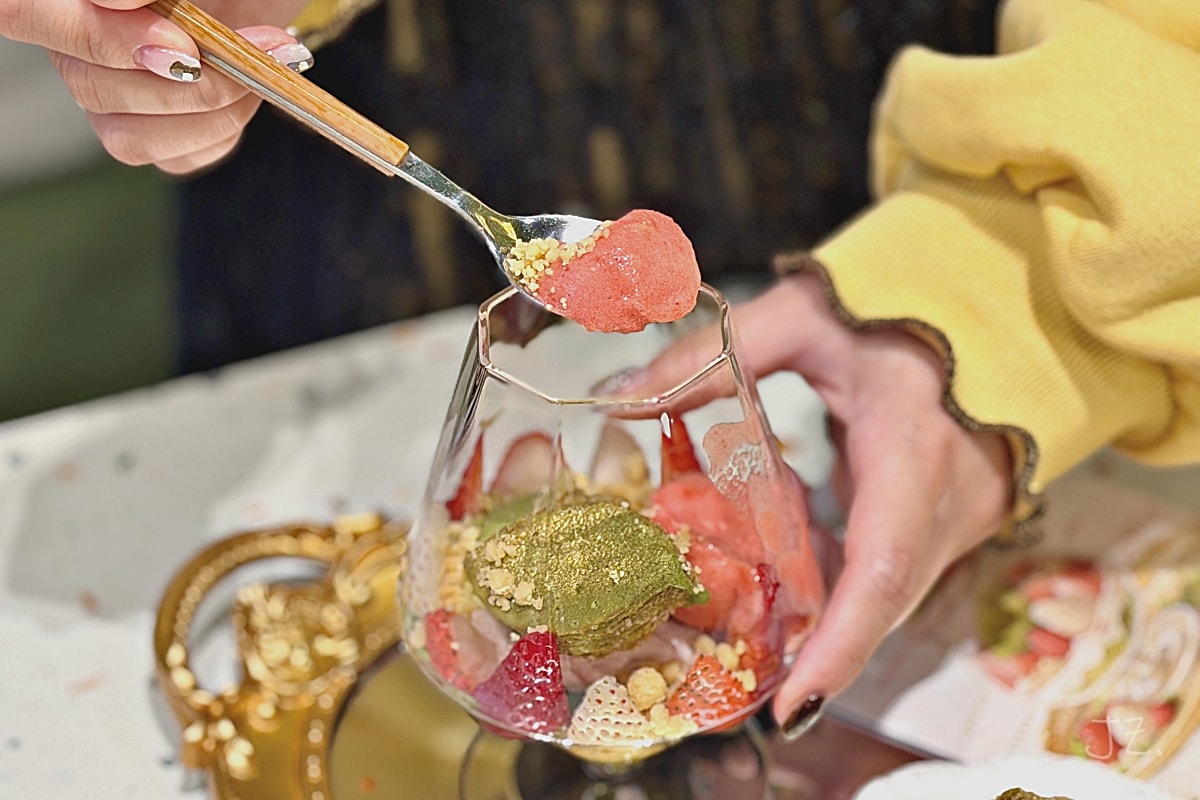 食記★漂夢島甜點｜新北新莊必吃抹茶甜點店，季節限定草莓甜點系列