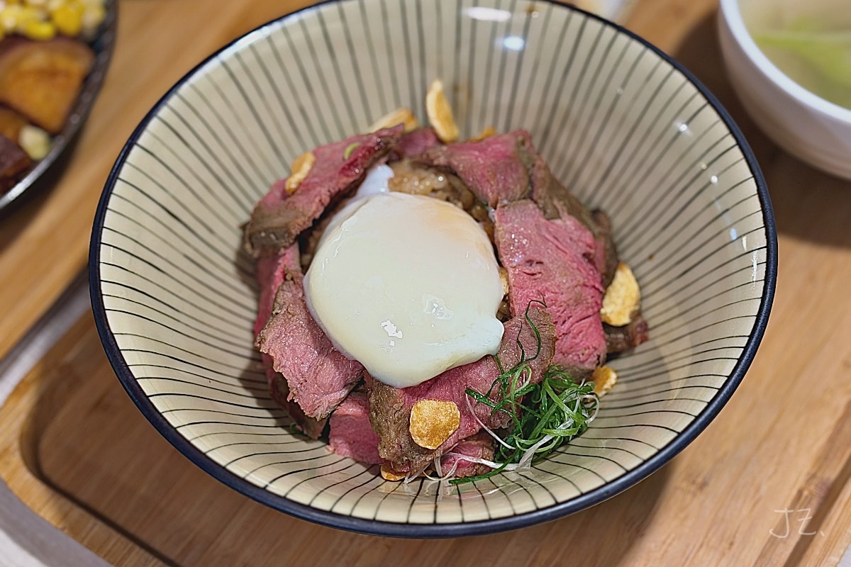 私嚐の吃飯|新竹東區寵物友善餐廳,必點超人氣日式咖哩丼飯、好多蛤蠣烏龍麵 - 第17張圖 私嚐の吃飯|新竹東區寵物友善餐廳,必點超人氣日式咖哩丼飯、好多蛤蠣烏龍麵