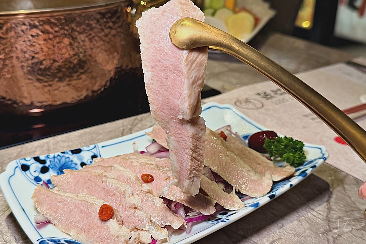 食記★聚食釜｜台北大安新開幕靈魂精萃鮮蝦鮮味頂級湯鍋，精緻海陸套餐半包廂用餐一次滿足