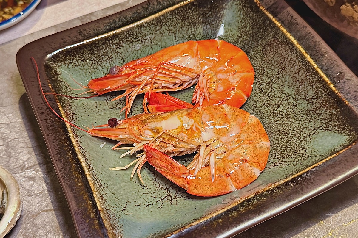 食記★聚食釜｜台北大安新開幕靈魂精萃鮮蝦鮮味頂級湯鍋，精緻海陸套餐半包廂用餐一次滿足