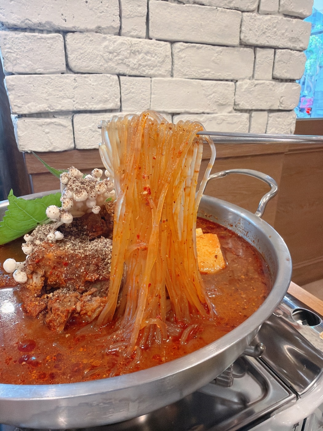 食記★K-POT HOUSE 馬鈴薯排骨湯|釜山主廚的韓國家常湯鍋 - 第11張圖 食記★K-POT HOUSE 馬鈴薯排骨湯|釜山主廚的韓國家常湯鍋