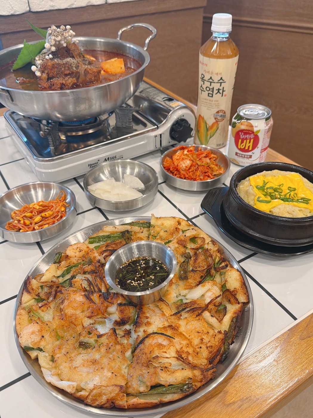 食記★K-POT HOUSE 馬鈴薯排骨湯|釜山主廚的韓國家常湯鍋 - 第18張圖 食記★K-POT HOUSE 馬鈴薯排骨湯|釜山主廚的韓國家常湯鍋