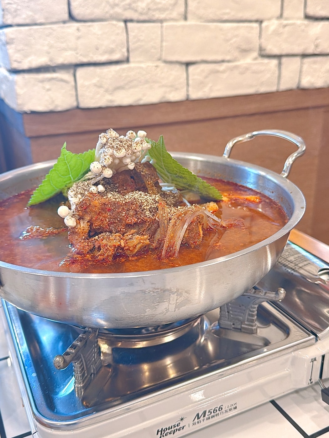 食記★K-POT HOUSE 馬鈴薯排骨湯|釜山主廚的韓國家常湯鍋 - 第7張圖 食記★K-POT HOUSE 馬鈴薯排骨湯|釜山主廚的韓國家常湯鍋