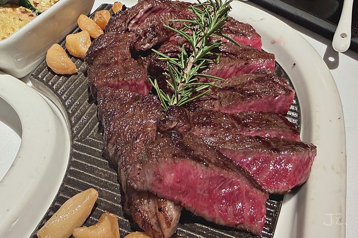 地中海牛排館｜台北歐華酒店必吃牛排餐館，情人節慶生頂級牛排餐廳推薦